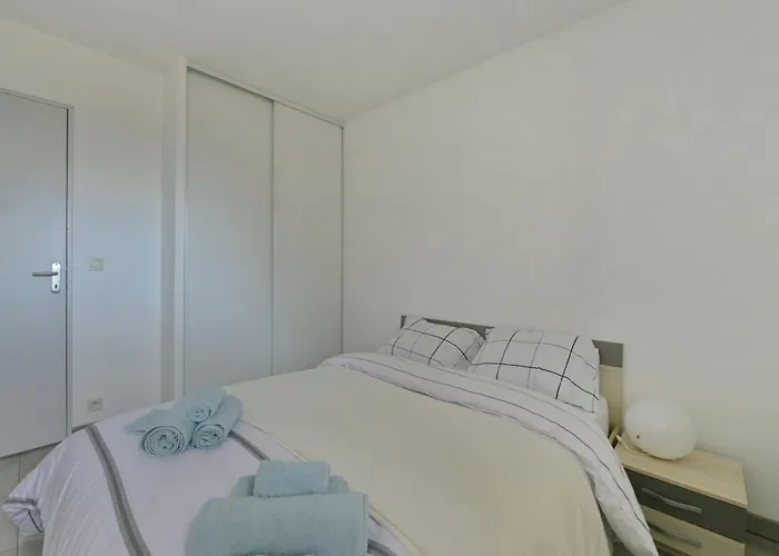 L'hortense - Wifi - Parking - Gare 公寓 *